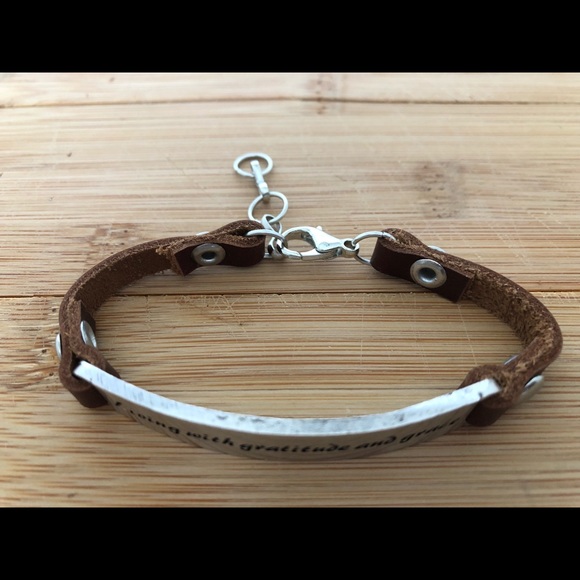 Inspirational Mantra Bracelet BORN TO BE A… - Picture 4 of 4